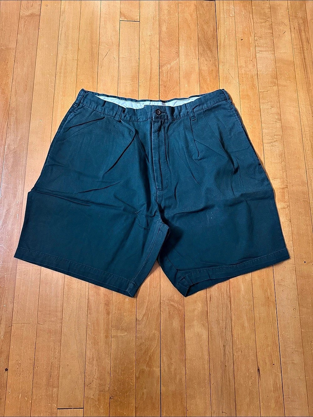 Chaps vintage forest green Flat Front Shorts men’s Waist 36